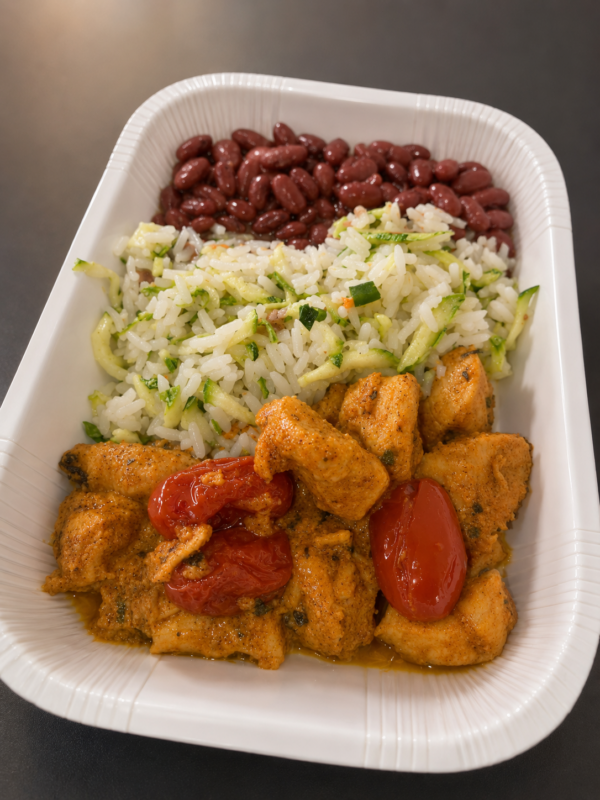 FIT: Frango com Tomate confitado, Feijão Vermelho, Arroz com Abobrinha (300 g)
